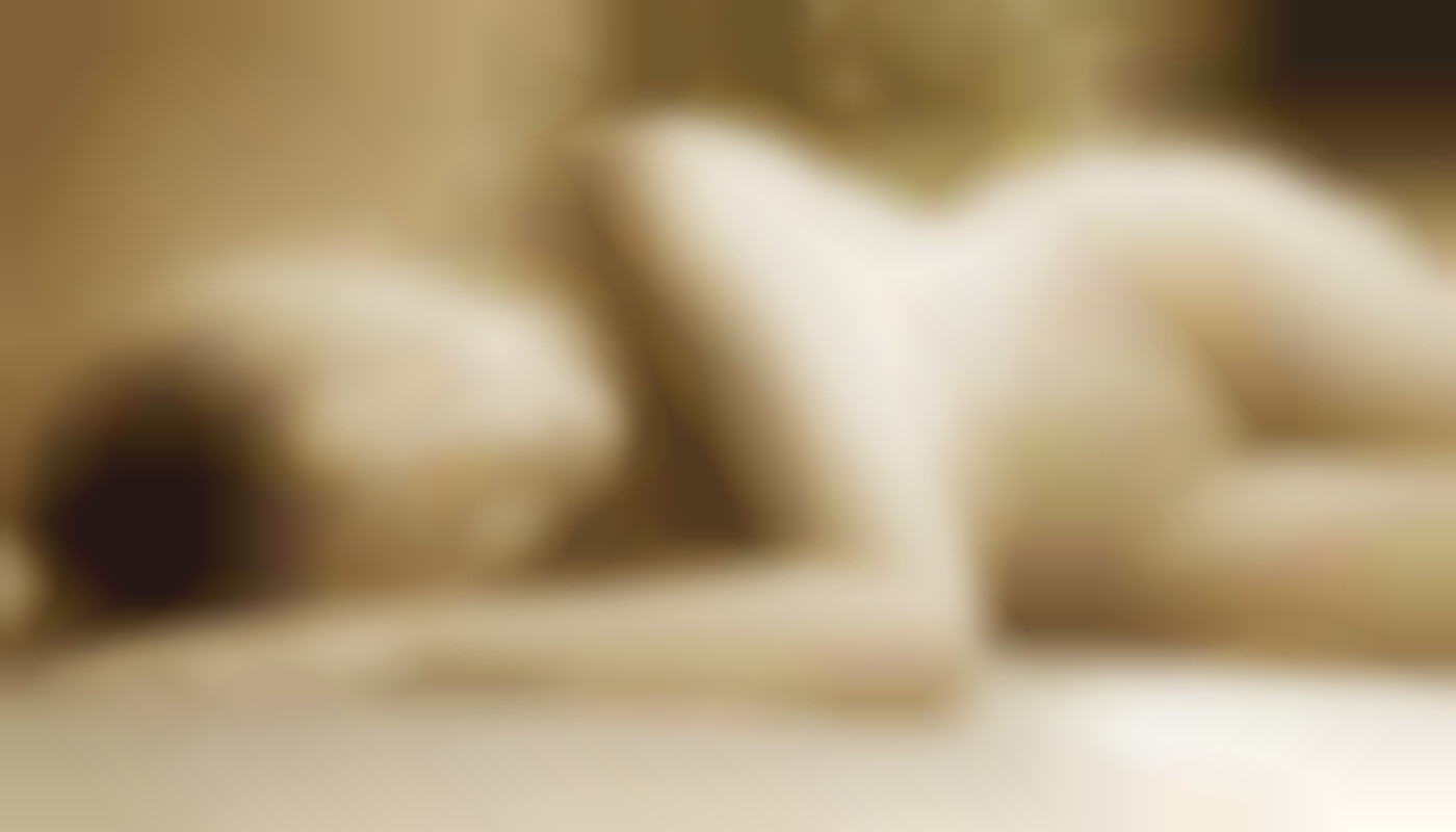 Quelles sont les caresses qui excitent le plus les femmes au plan cul ?